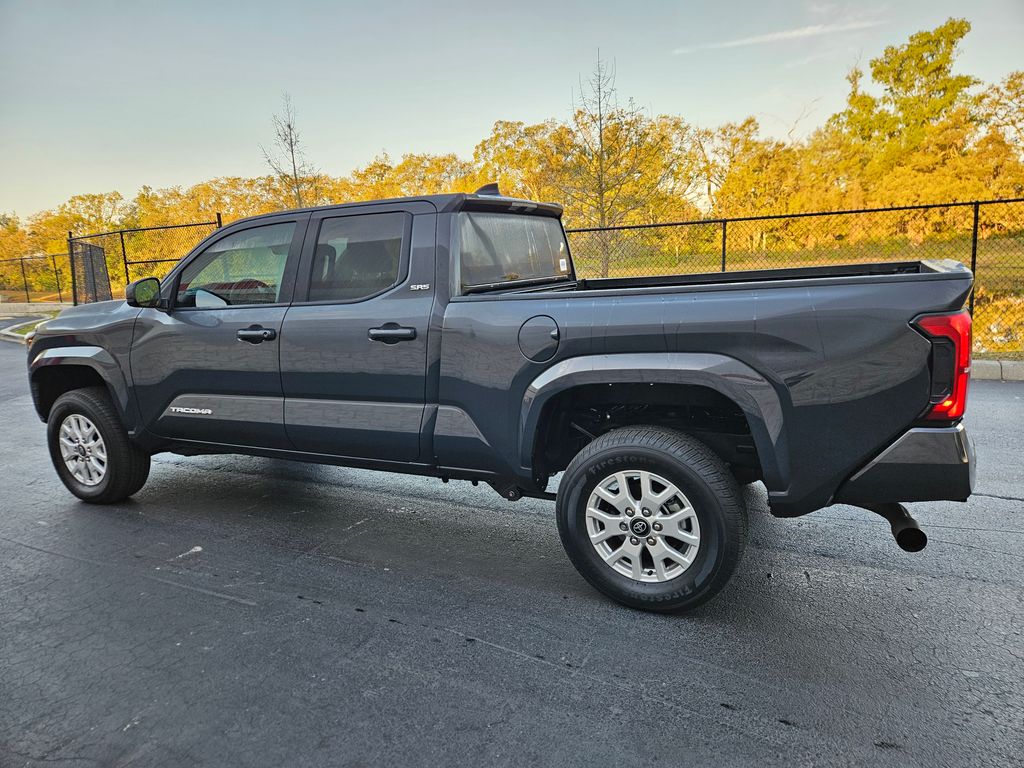 2024 Toyota Tacoma SR5 3