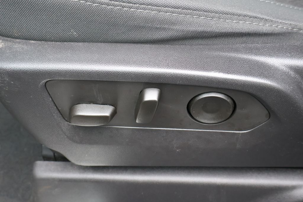 2023 Chevrolet Silverado 1500 LT 15