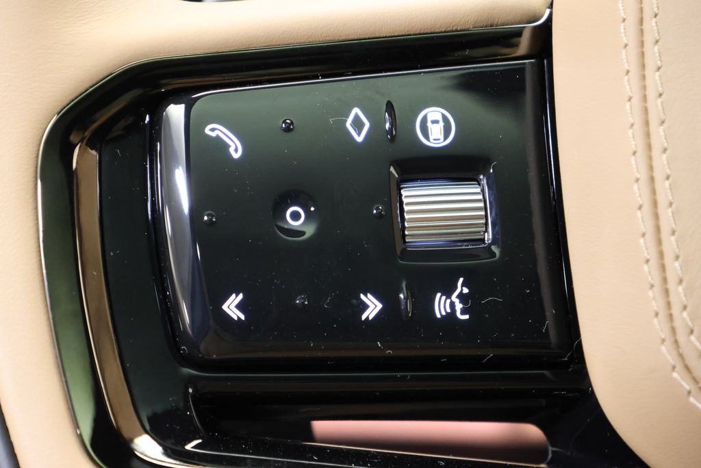 Thumbnail: 2026 Land Rover Range Rover Sport - 18