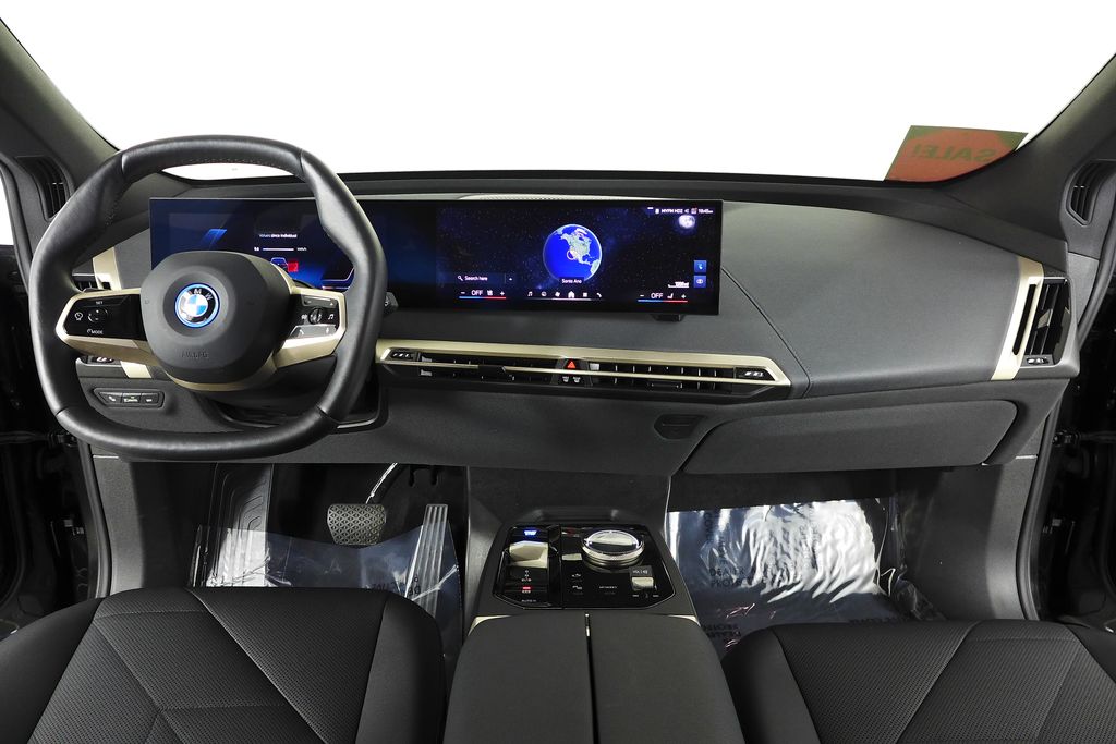2024 BMW iX xDrive50 24