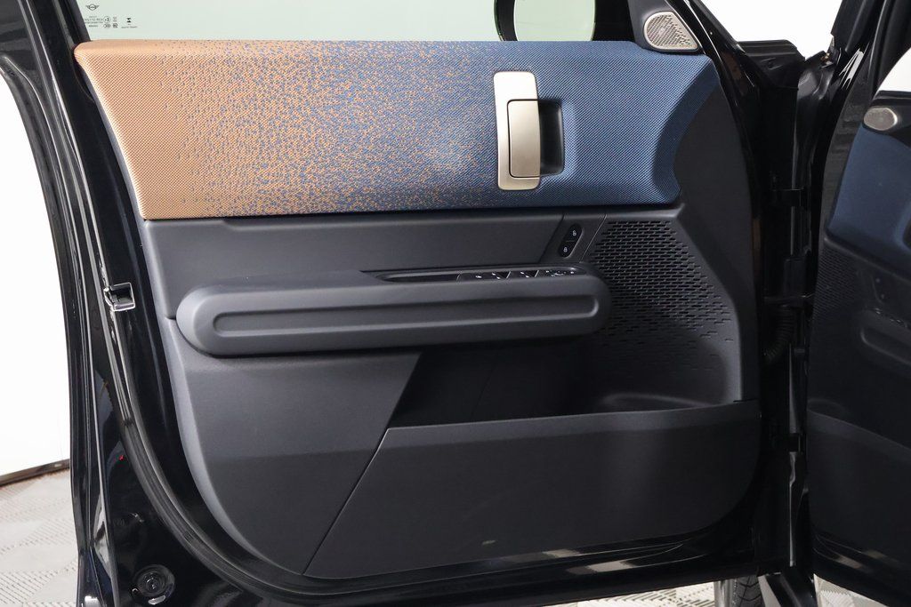 Thumbnail: 2025 MINI Cooper Countryman - 12