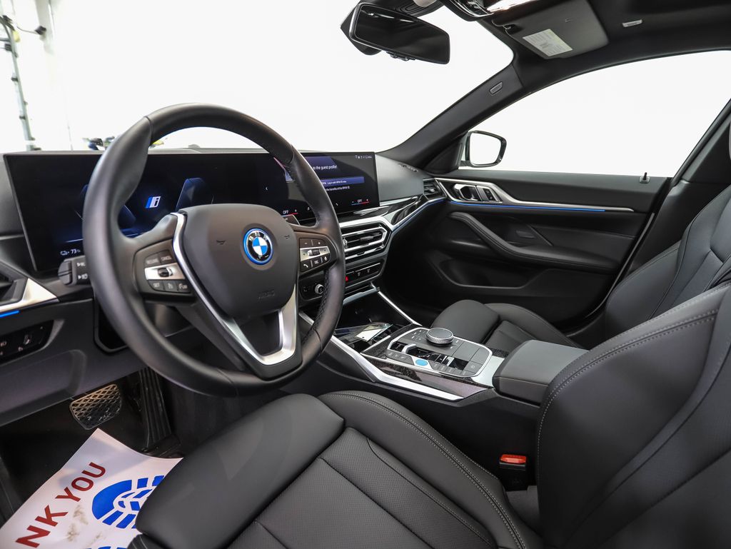 Thumbnail: 2024 BMW i4 - 10