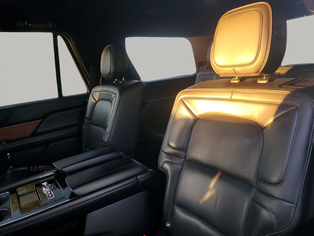 Used Car 2018 Lincoln Navigator  Reserve For Sale Under $25,000 In Austin, Texas
