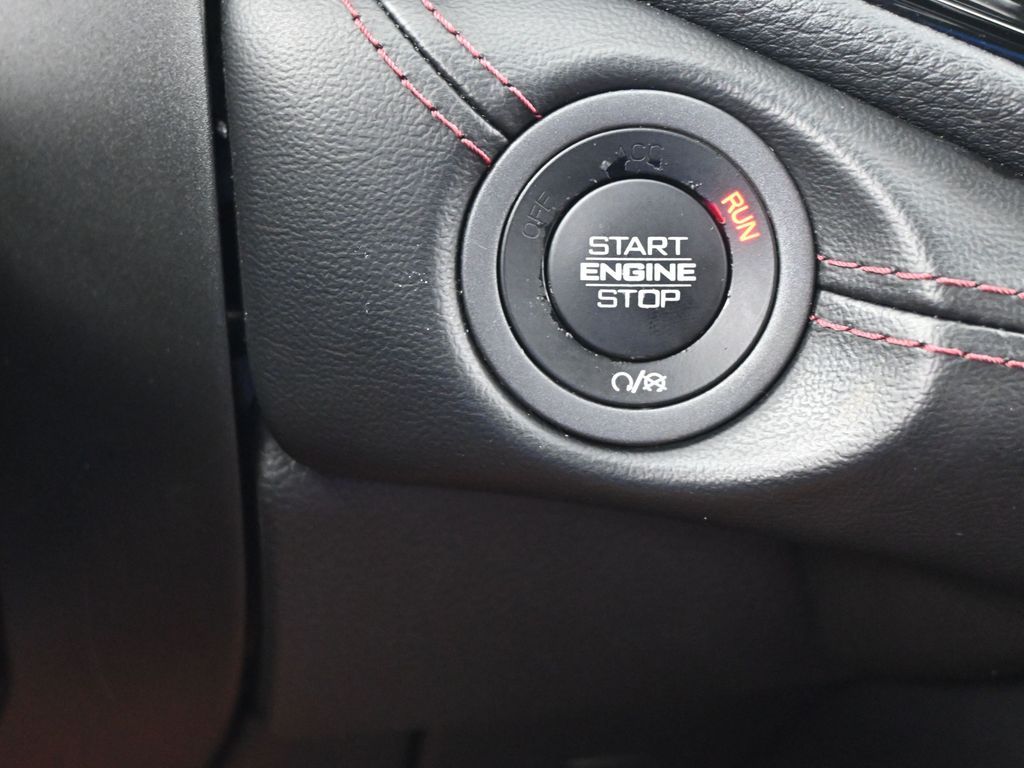 Used 2022 DB Black Crystal Clearcoat Dodge R/T image 28