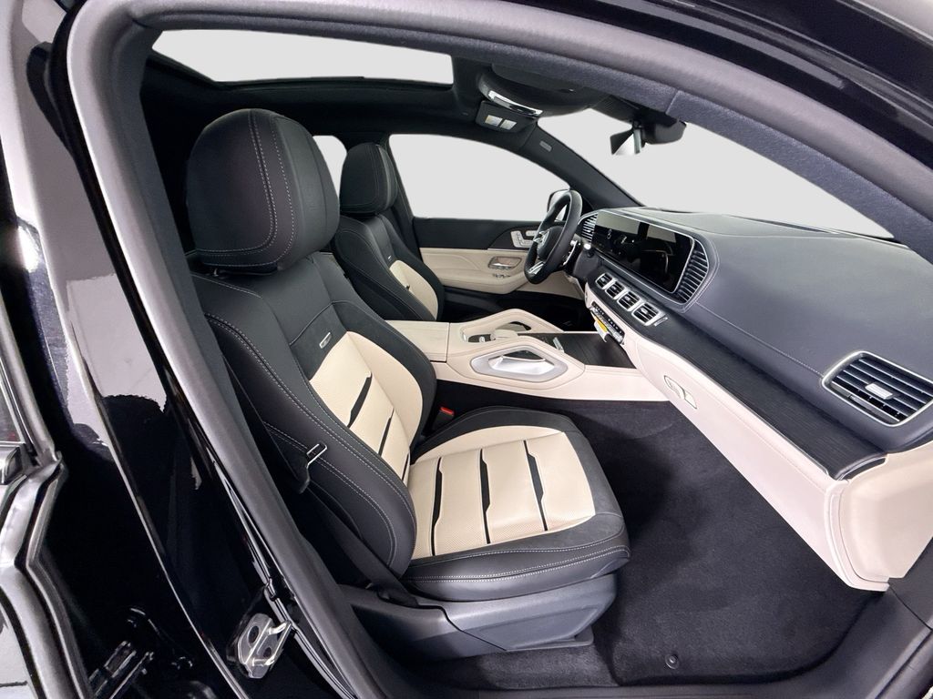 Thumbnail: 2026 Mercedes-Benz GLE - 22