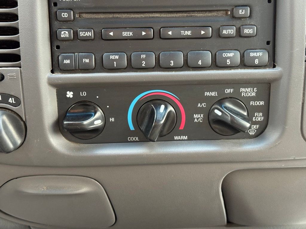 2002 Ford F-150 XLT