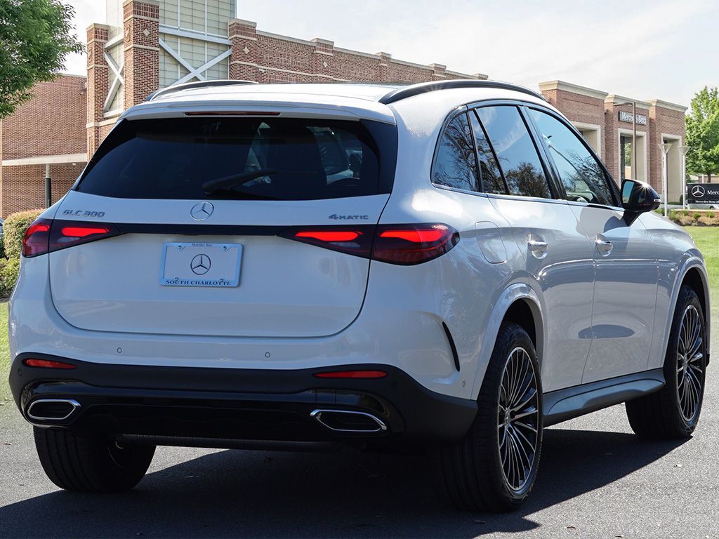 Thumbnail: 2026 Mercedes-Benz GLC - 6