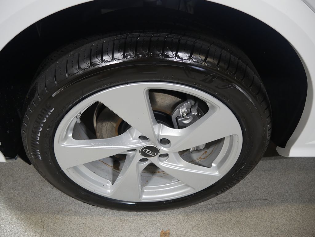 Thumbnail: 2026 Audi Q5 - 11