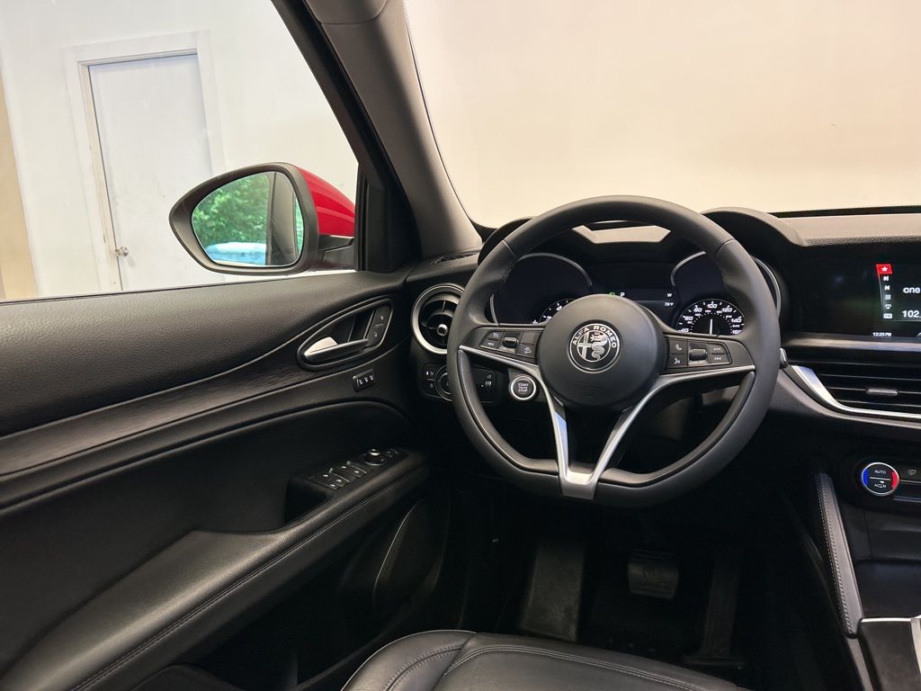 Thumbnail: 2019 Alfa Romeo Stelvio - 27