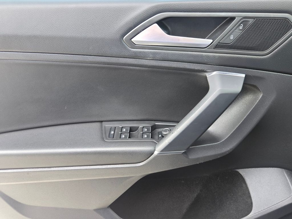 2020 Volkswagen Tiguan - $13,700