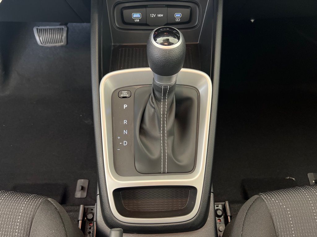 Certified Used 2025 Red Hyundai SE image 27