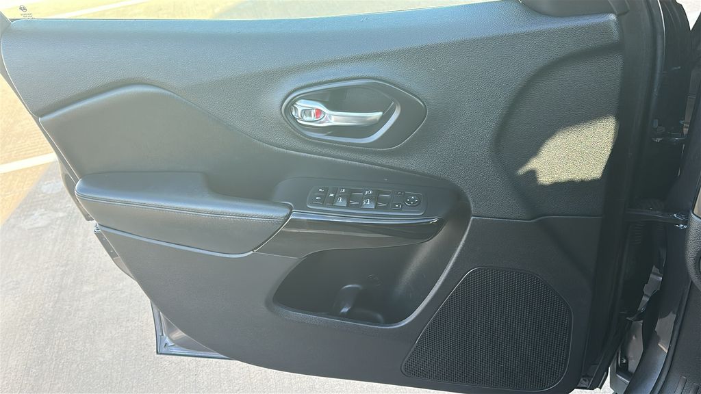 2020 Jeep Cherokee Latitude Plus Gray at South Houston Nissan