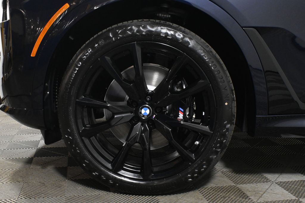 Thumbnail: 2027 BMW X7 - 12