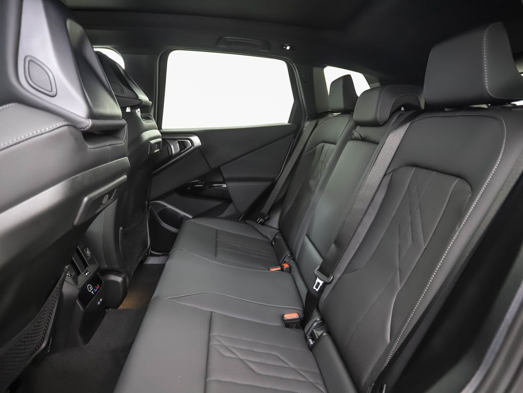 Thumbnail: 2026 BMW X3 - 21