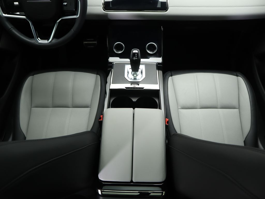 Thumbnail: 2023 Land Rover Range Rover Evoque - 16