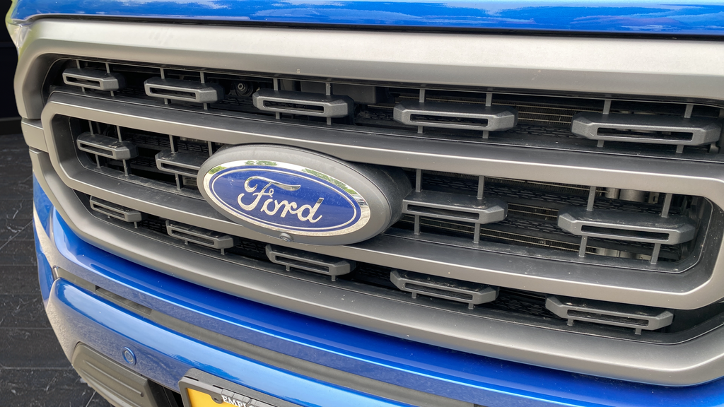 Certified Used 2023 Atlas Blue Metallic Ford XLT image 46