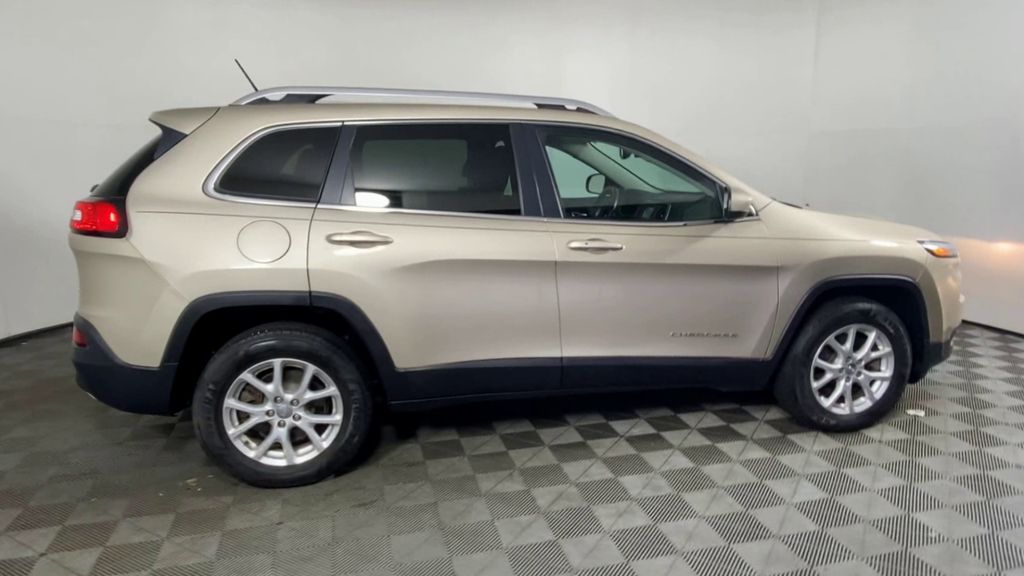 2015 Jeep Cherokee Latitude 9