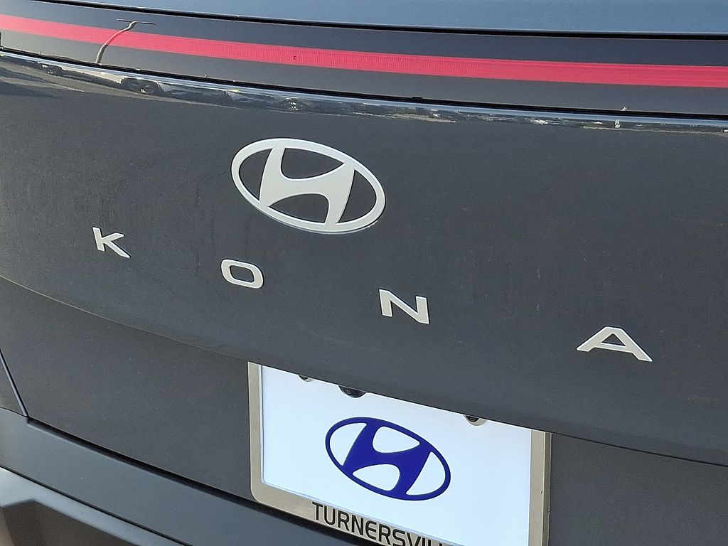 2025 Hyundai Kona SEL 11