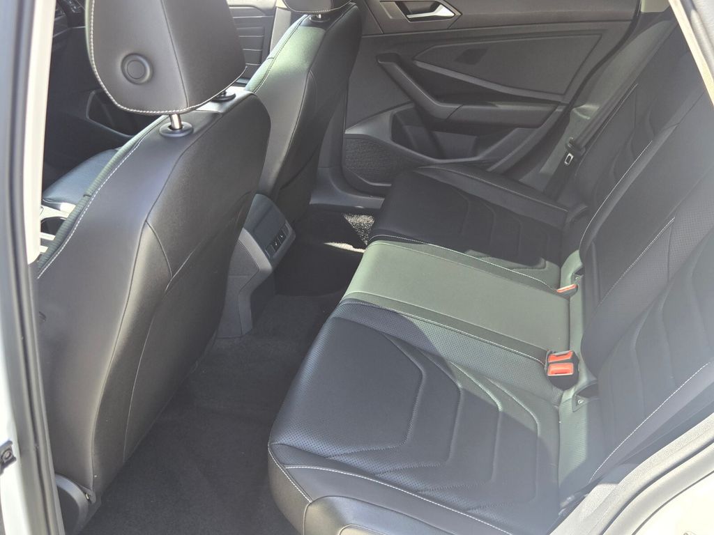 2023 Volkswagen Jetta - $19,500