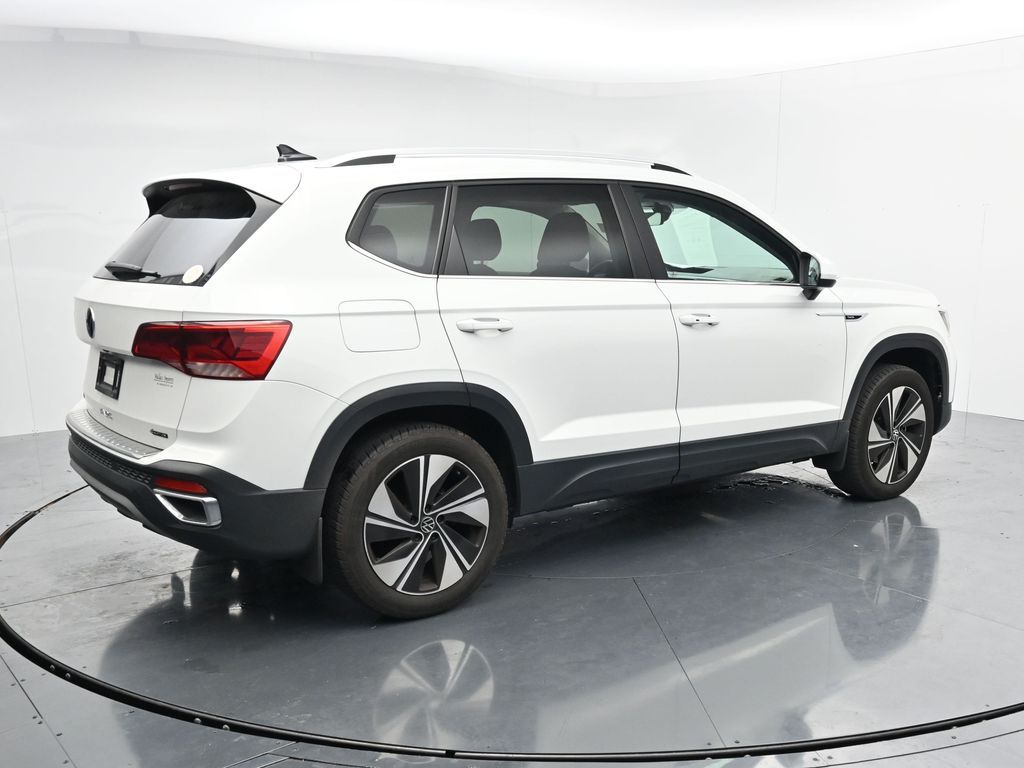 Used 2023 White Volkswagen 1.5T SE image 8