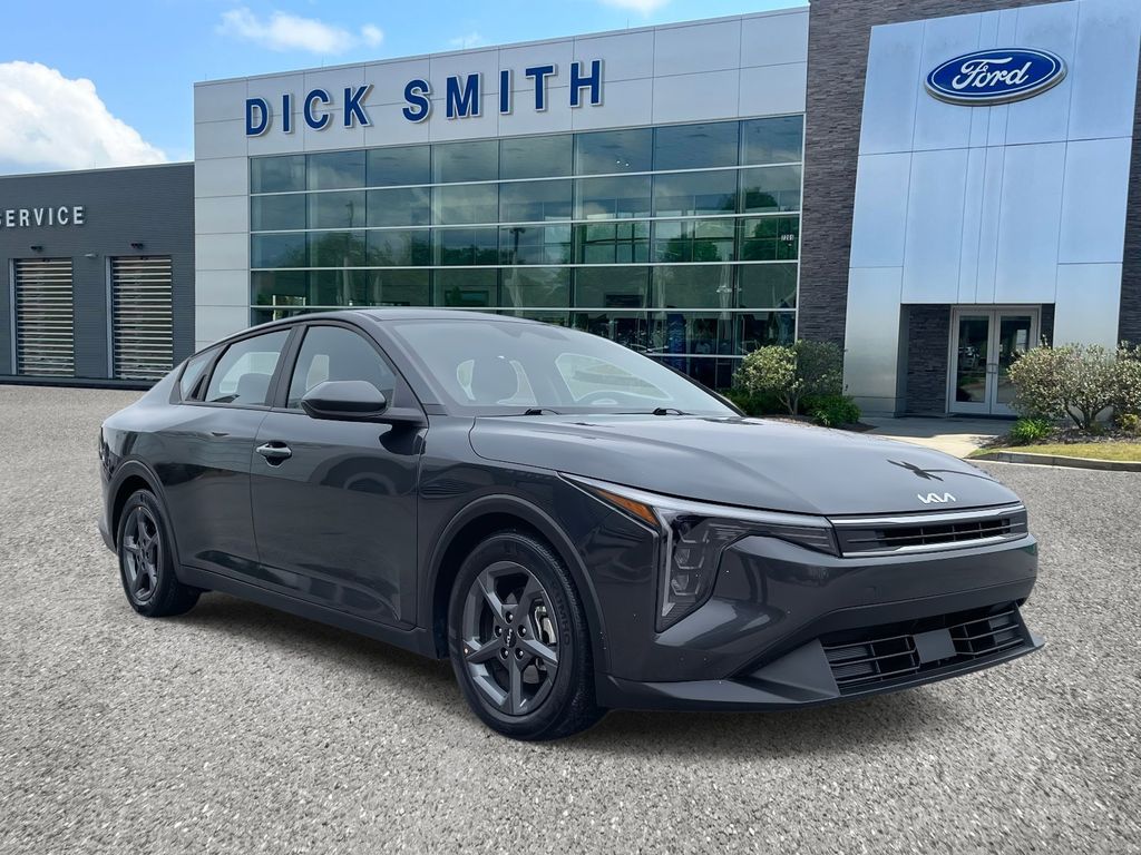 2025 Kia K4 LXS FWD