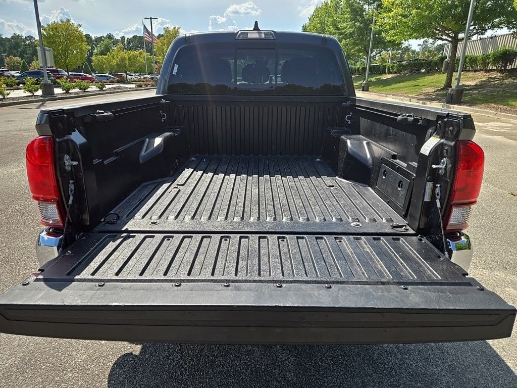 2022 Toyota Tacoma SR5 6