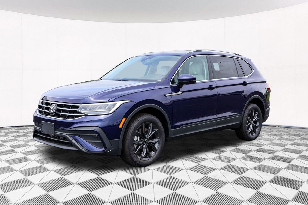 2024 Volkswagen Tiguan 2.0T SE 12