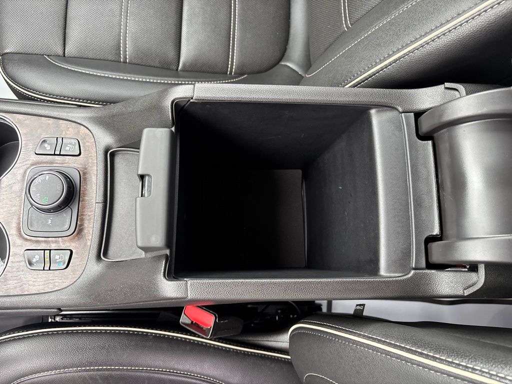 Used 2023 GMC Acadia SUV