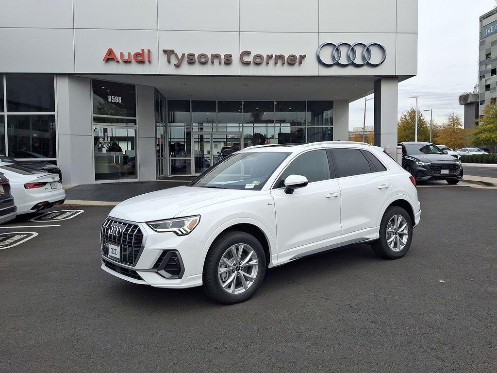 2024 Audi Q3  -
                Vienna, VA