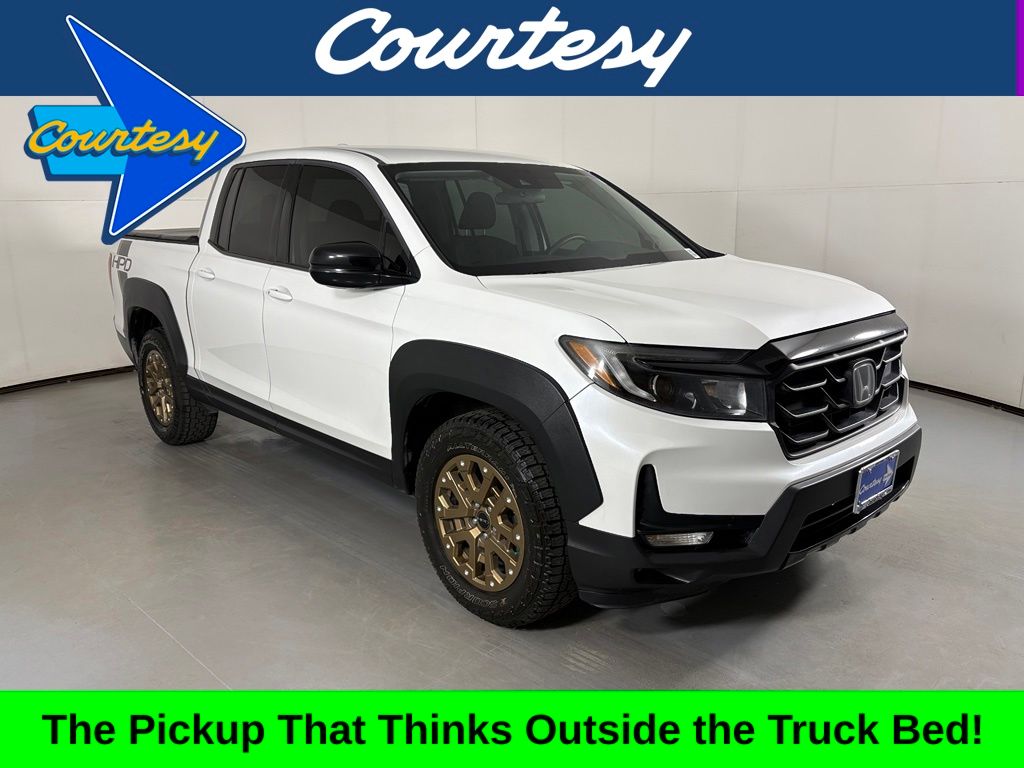 Platinum White Pearl 2021 Honda Ridgeline Pickup Truck All-Wheel Drive 9-Speed Automatic