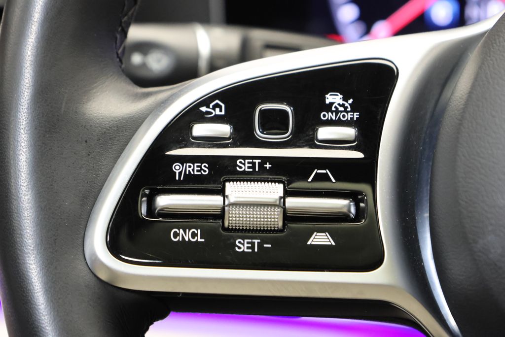 Thumbnail: 2019 Mercedes-Benz E-Class - 21