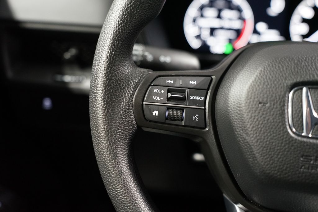 2025 Honda CR-V LX 14