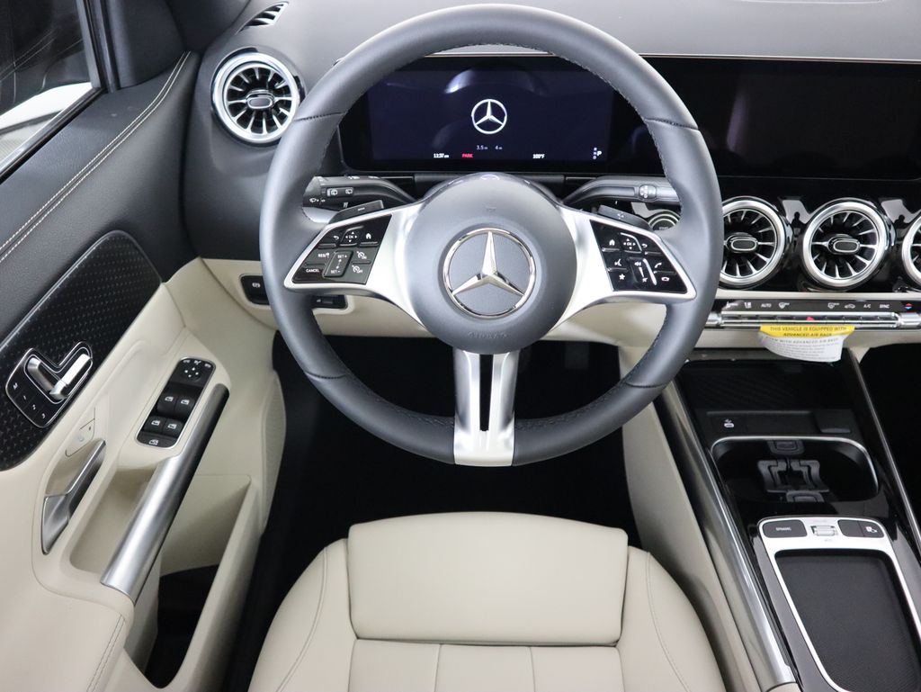 2025 Mercedes-Benz GLA 250 10
