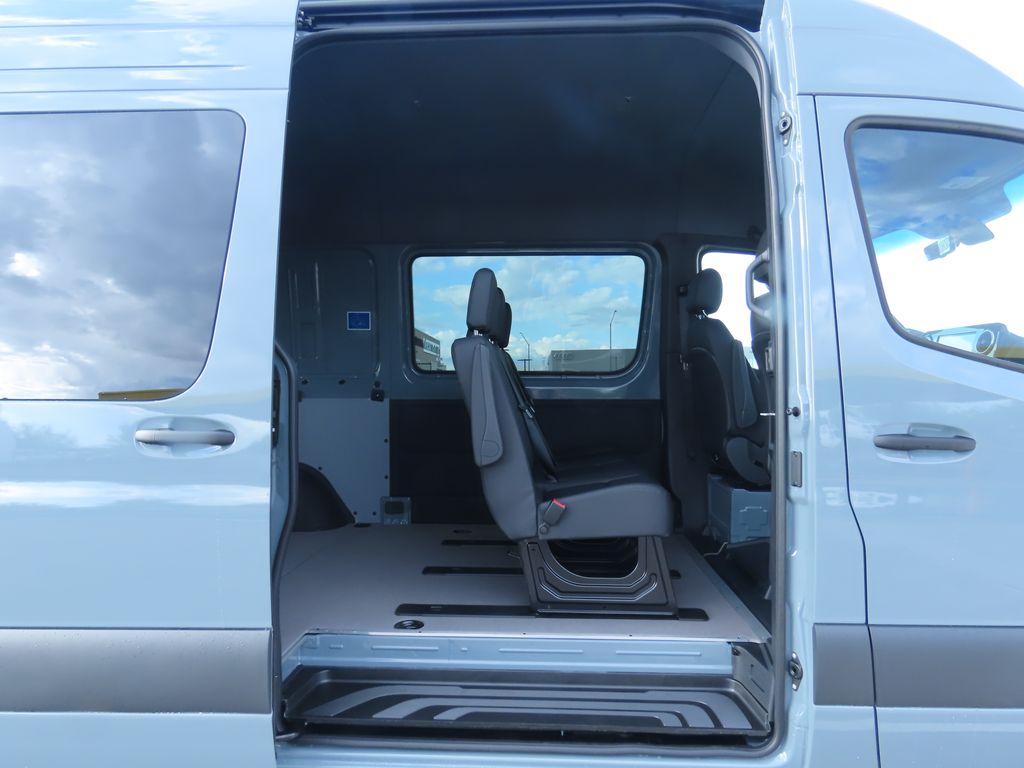 Thumbnail: 2026 Mercedes-Benz Sprinter - 24