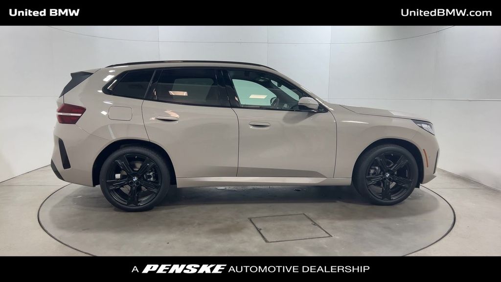 Thumbnail: 2025 BMW X3 - 9