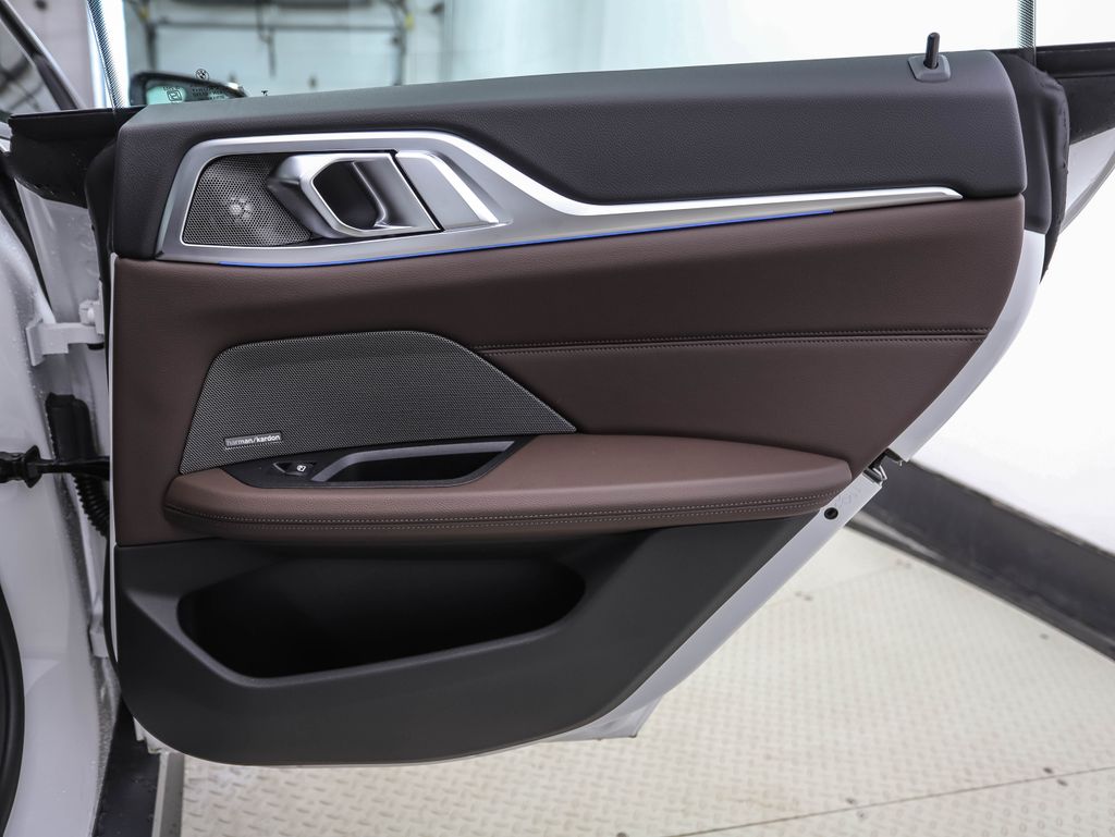 Thumbnail: 2026 BMW i4 - 25