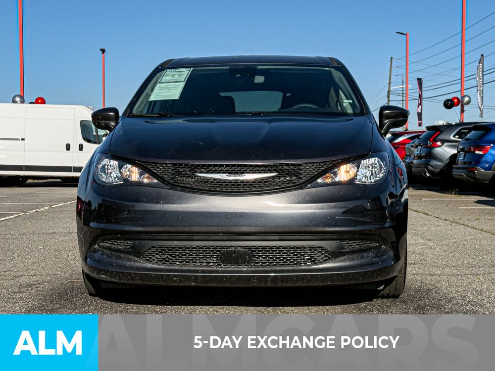 Used 2023 Gray Chrysler LX image 3