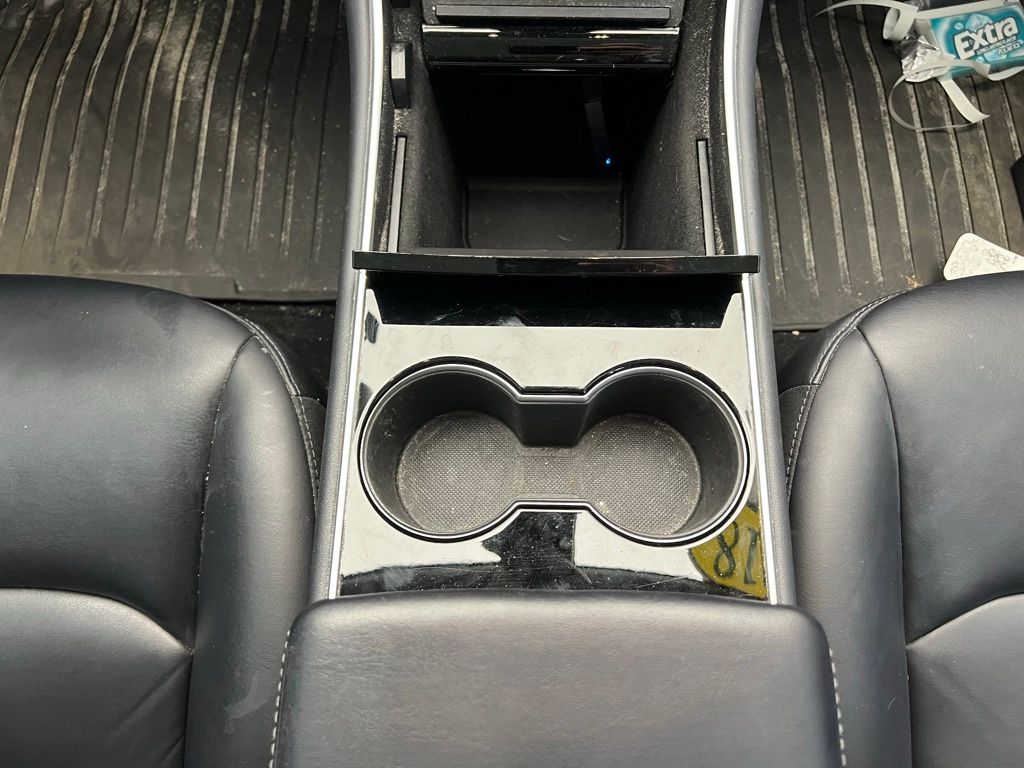 Thumbnail: 2018 Tesla Model 3 - 15