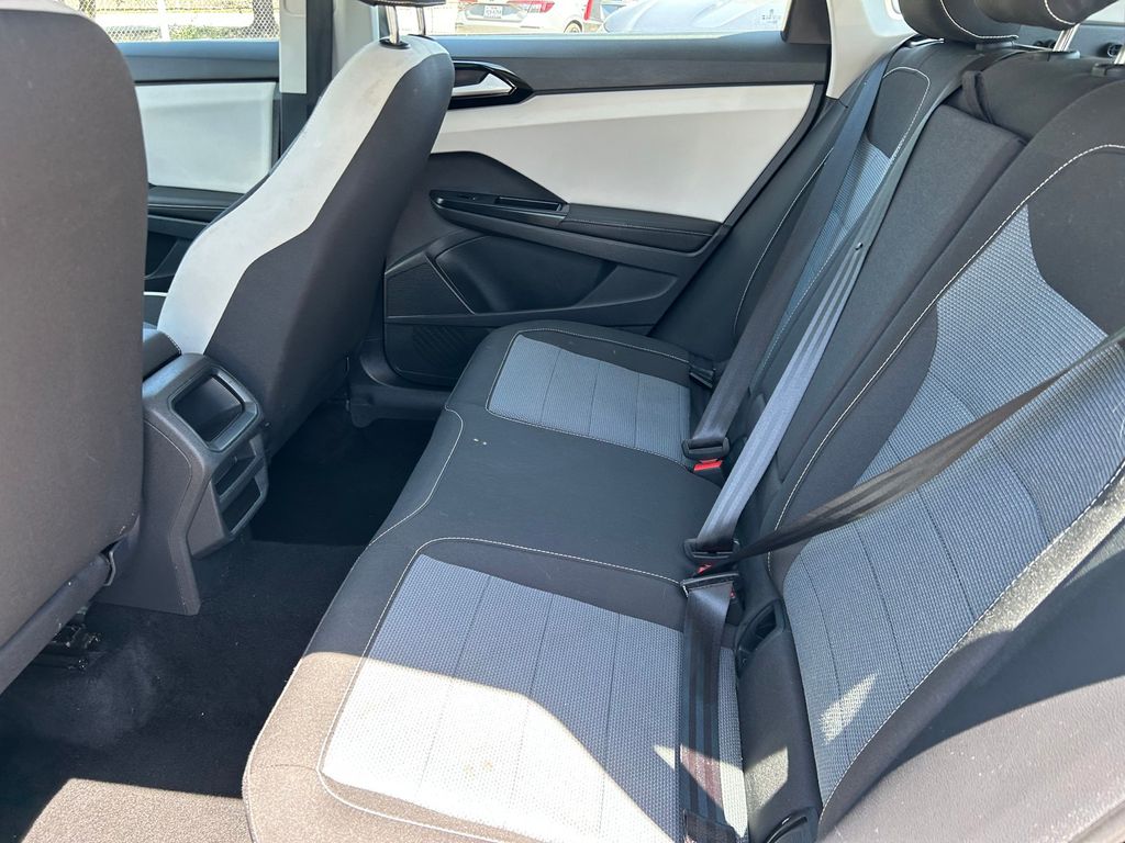 Used 2025 Volkswagen Taos SUV