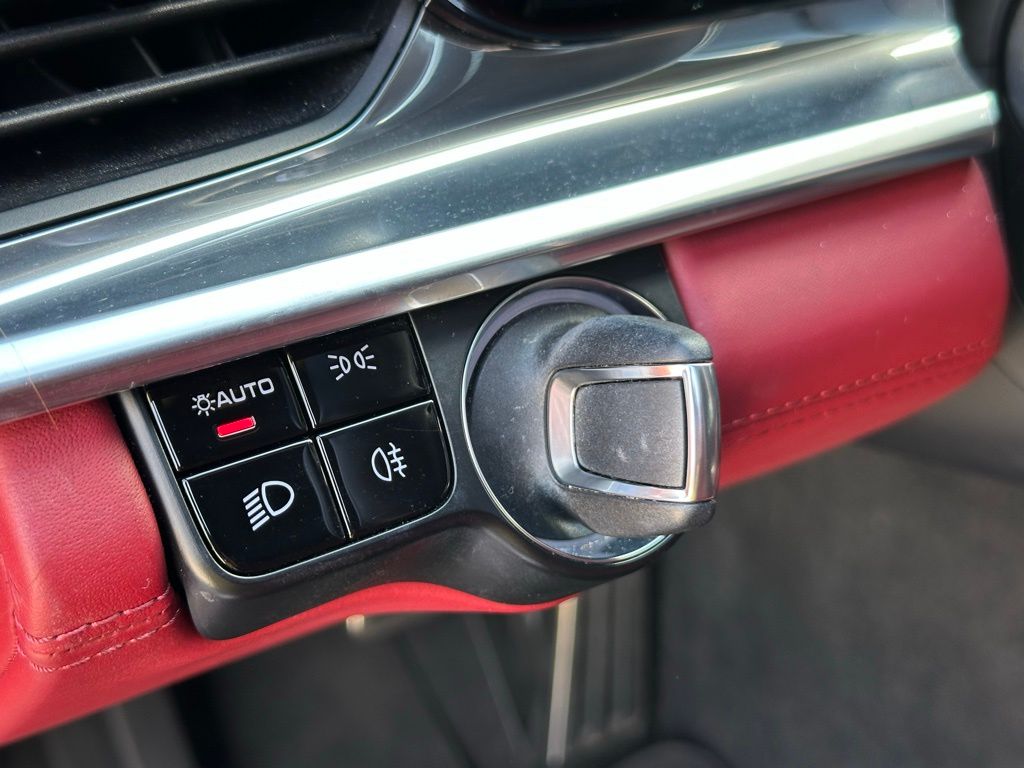 2017 Porsche Panamera Turbo 16