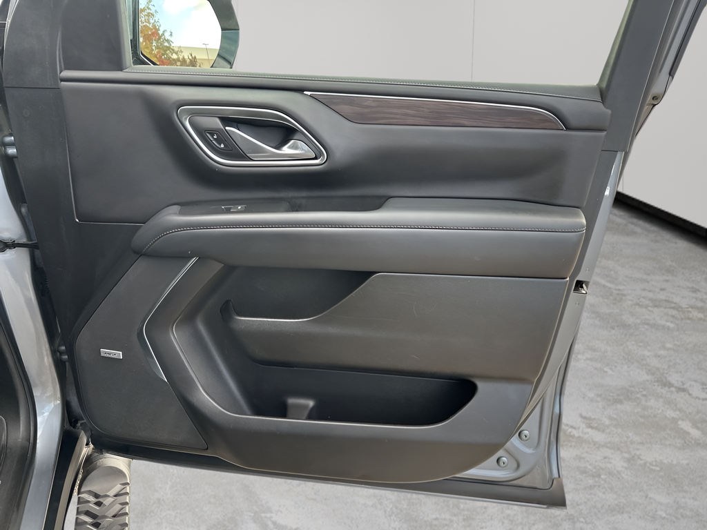 Used Car 2022 Chevrolet Suburban  Z71 For Sale Under $50,000 In Austin, Texas