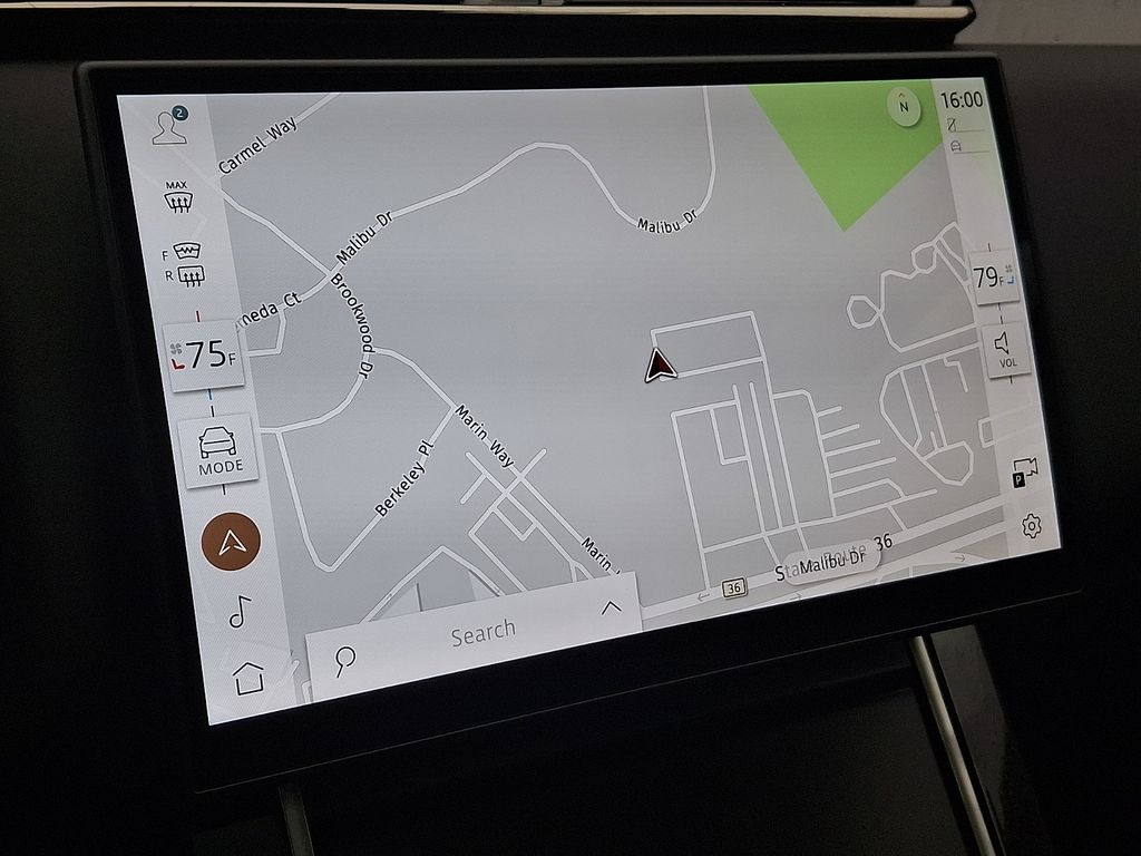 Thumbnail: 2026 Land Rover Range Rover Velar - 15