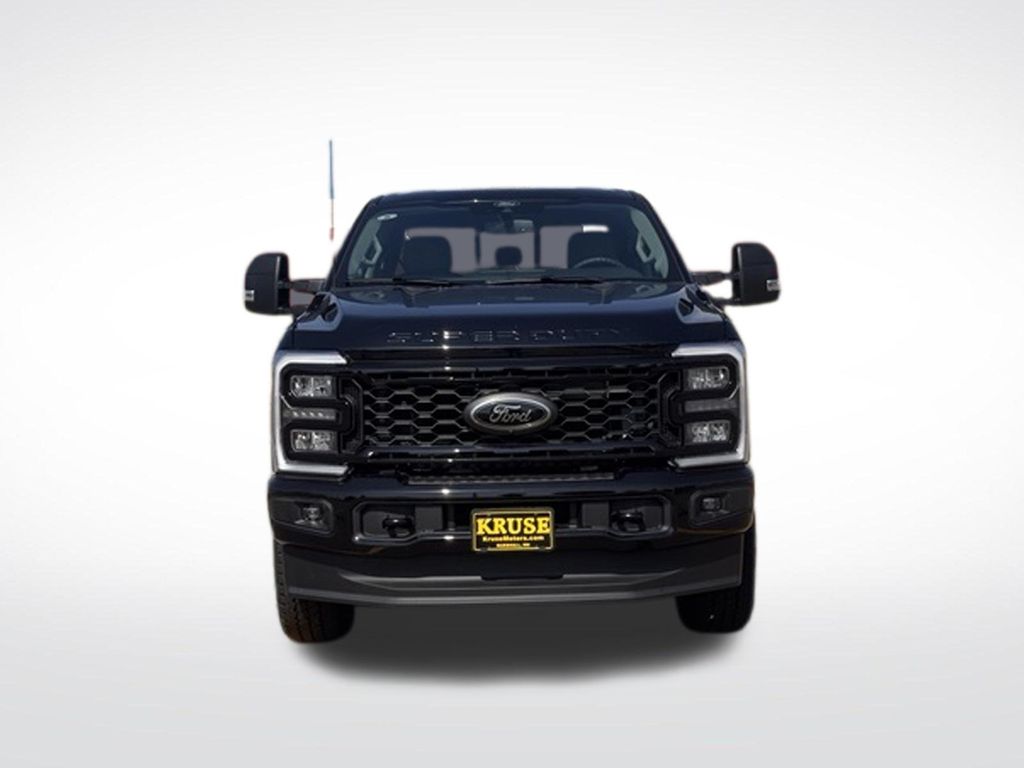 2026 Ford F-350 Super Duty XLT