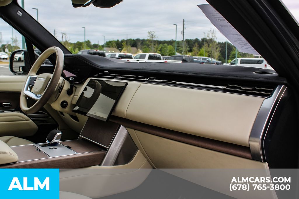 Used 2025 Gray Land Rover SE image 23