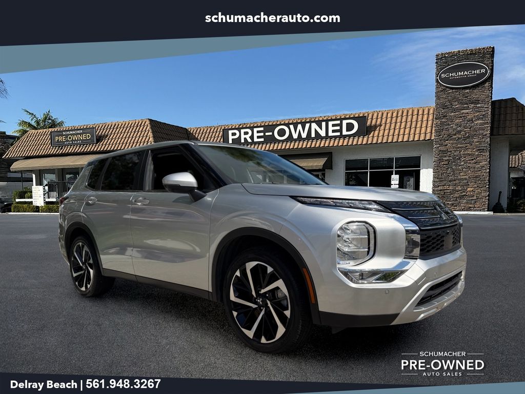 used 2024 Mitsubishi Outlander car, priced at $23,598