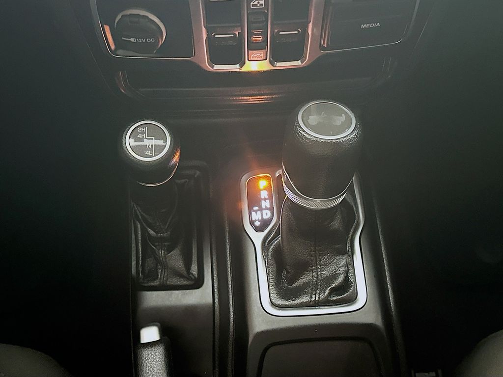 Used 2022 Gray Jeep Unlimited Sport S image 16