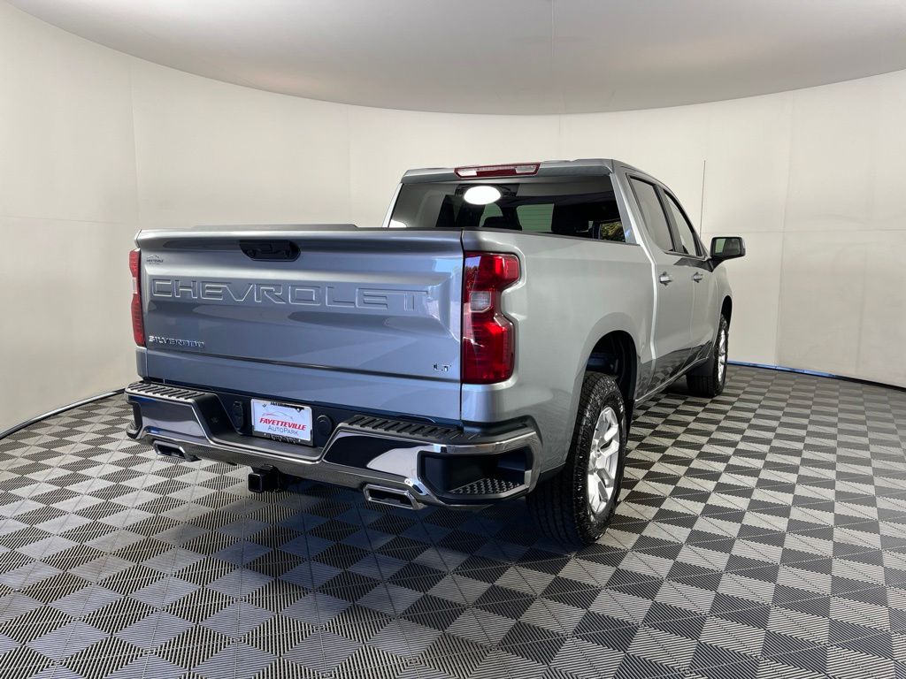 Thumbnail: 2026 Chevrolet Silverado 1500 - 5