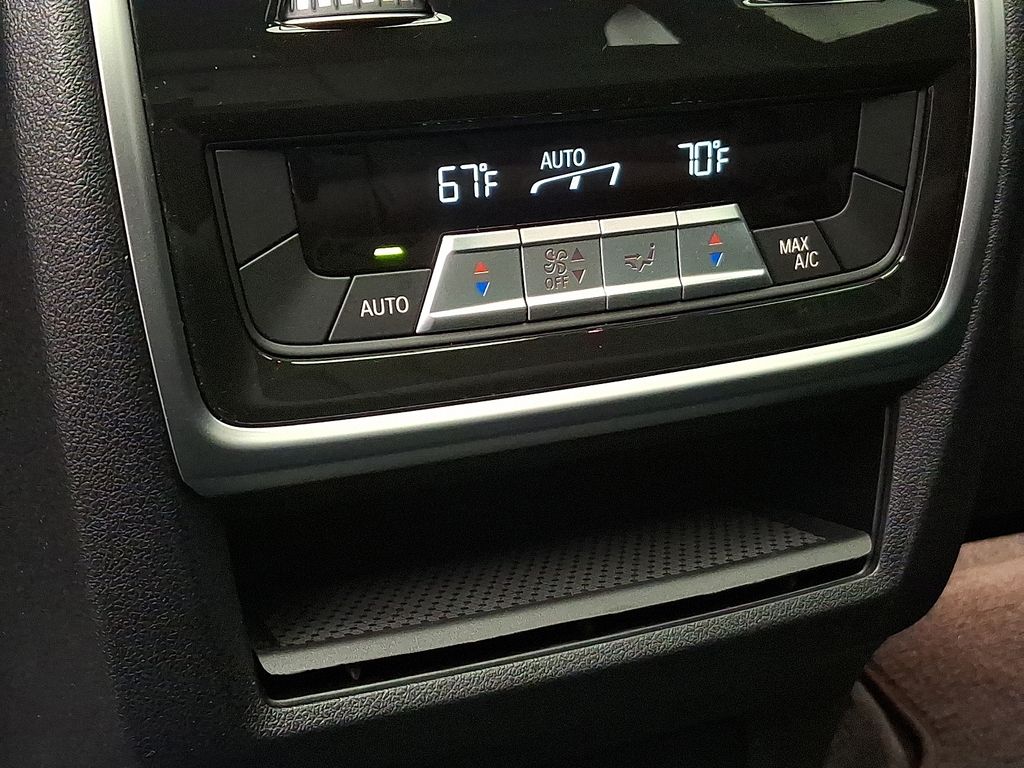 Thumbnail: 2023 BMW X5 - 11