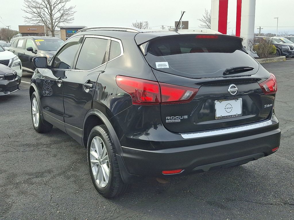 Thumbnail: 2018 Nissan Rogue Sport - 4