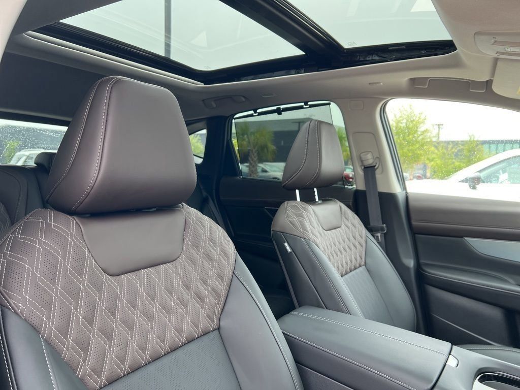 2025 Super Black Nissan Murano Platinum AWD SUV